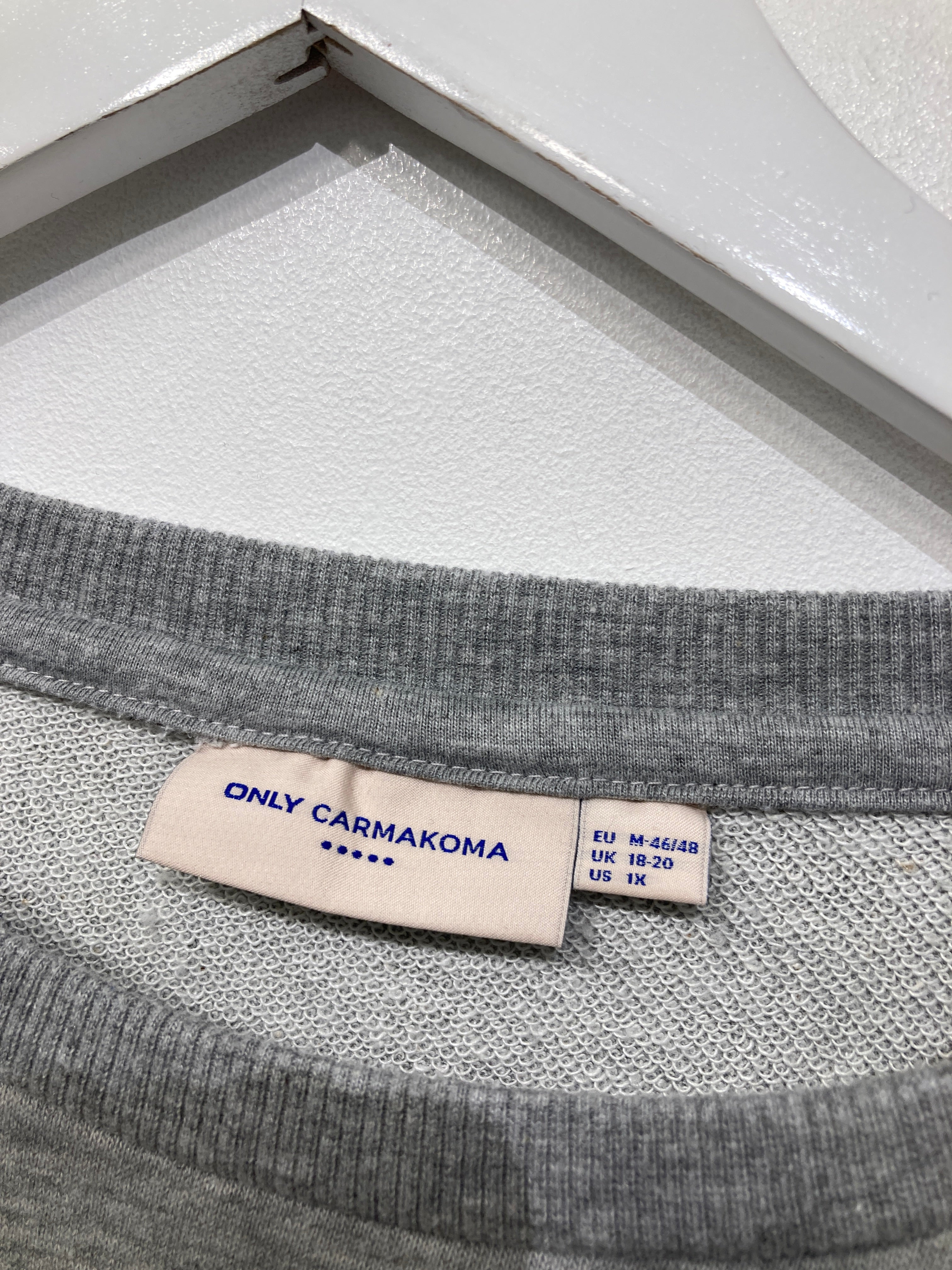 Only Carmakoma Sweatshirt
